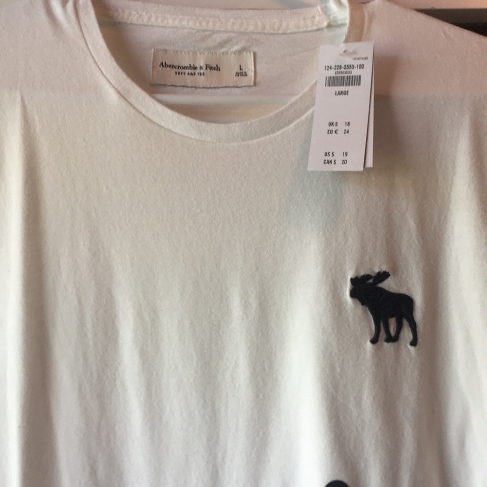 Abercrombie & Fitch new White shirt